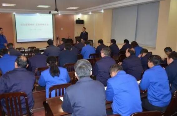 生產(chǎn)管理培訓(xùn) 提升企業(yè)運(yùn)營效率的關(guān)鍵路徑